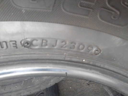 215/65R16 BRIDGESTONE DURAVIS R611 เนื้อยางภายในสวย มัน เงาทุกเส้น ชุด 4 เส้น TEL.081-427-3941 215/65R16 BRIDGESTONE DURAVIS R611 เนื้อยางภายในสวย มัน เงาทุกเส้น ชุด 4 เส้น TEL.081-427-3941