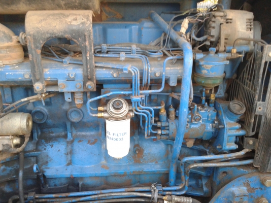 ขาย 7840 สองเพลา คาราโล่ พร้อมอุปกรณ์ เอกสารเล่มทะเบียน อยากขายครับ