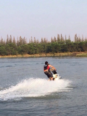 เจ็ทสกียืน KAWASAKI 650