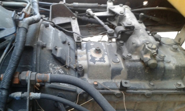 ขายรถบรรทุก 10 ล้อน้ำ ISUZU ROCKY 175 แรงม้า เพลาเดี่ยว ถังเป็นเหล็กแสตนเลสบรรจุ 15000 ราคา 600000