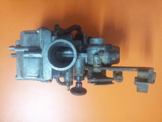 คาร์บู serow225