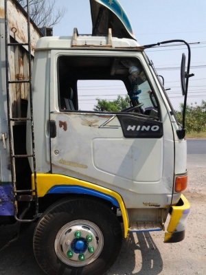 ขาย6ล้อHINO FC2W 120แรง กระบะคอกเหล็กแป็ปยาว5.50เมตร ขาย6ล้อHINO FC2W 120แรง กระบะคอกเหล็กแป็ปยาว5.50เมตร