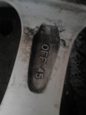 แม๊กขอบ 16  TOYOTA CAMMRY พร้อมยาง MICHELIN ชุด 4 ล้อ TEL.081-427-3941