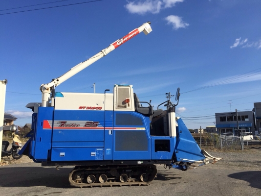 ISEKI HA 25G รถเกี่ยวเก่านอก สภาพสวย ISEKI HA 25G รถเกี่ยวเก่านอก สภาพสวย