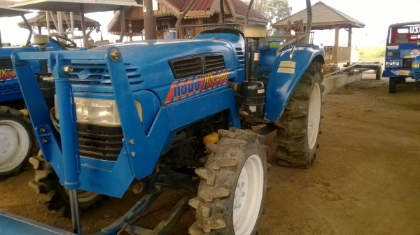 ขายรถไถแช้มป์MX5900มีไบมีดหน้าผาน7สภาพสวยพร้อมใช้งานราคา198000บาทสนใจคุยต่อรองราคาได้ที่เบอร์0813655997อำพร พาเจริญ