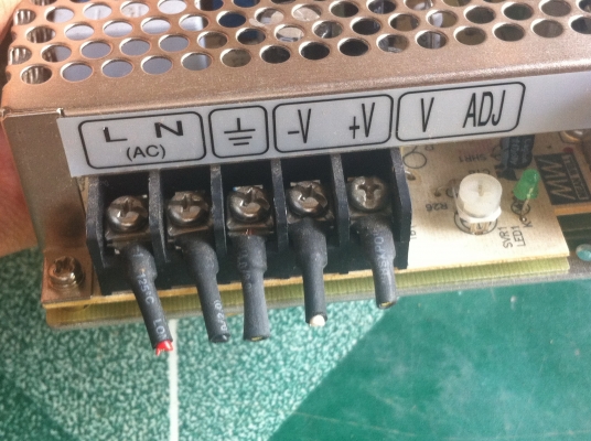 หม้อแปลงไฟสวิทช์ชิ่ง ขนาดOUTPUT มีตั้งแต่ 12-24 V. เลือกแบบได้ จ่ายไฟได้ 5 A.
