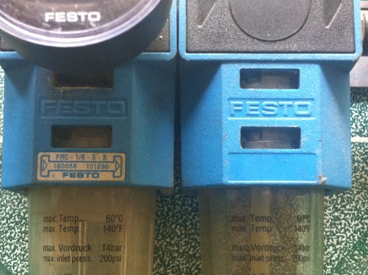 ชุดจ่ายฝอยน้ำมันและดักน้ำดักฝุนพร้อมปรับตั้งแรงดันลม FESTO (มีแต่ 5 ตัว)