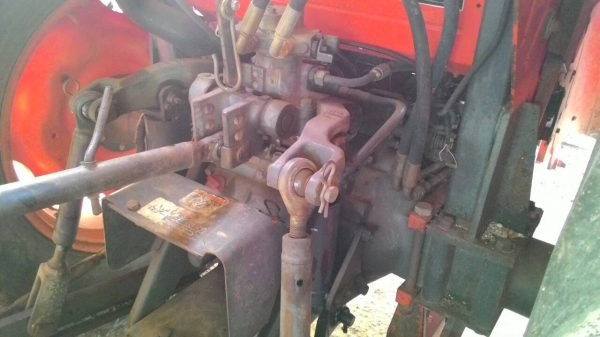 ขายรถไถ KUBOTA M7040 ดันหน้า ผาน6 ทะเบียนพร้อมโอน