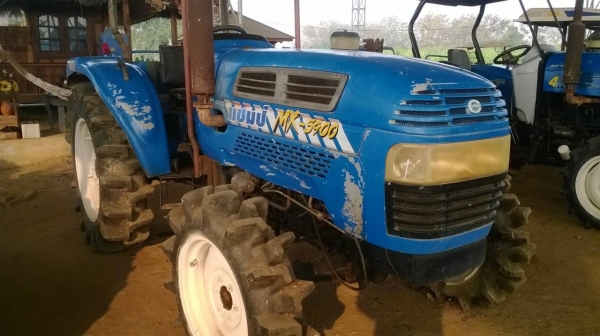 ขายรภไถMX5900ตัวปล่วาพร้อมใช้งานเครื่องดีเกียร์ดีหางขึ้นดีราคา165000บาทรถอยู่วังบัว อคลองขลุง กำแพงเพชร สนใจสอบถามรายระเอียดได้มีเบอร์0813655997อำพร พาเจริญ