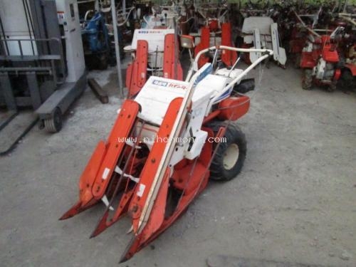 รถเกี่ยวข้าวเดินตาม  KUBOTA   HF52    รหัสสินค้า : 80802284 หรือเพิ่มเติมไดที่ www.nihonmono.com