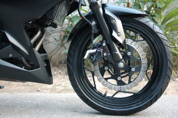 ขาย Kawasaki Z250 ปี 2013 Book Service เอกสารพร้อมโอน