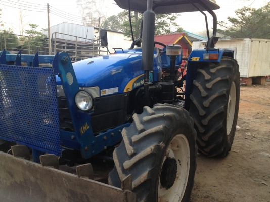 ขายรถไถ Ford New Honlland TT75 รถสวยสภาพดีมาก พร้อมใช้งาน มีทะเบียนพร้อม สนใจติดต่อ 081-7233267 ครับ