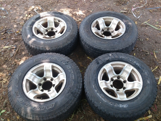 ขายแม็ก 6รู ขอบ15 ET-5   8.5นิ้ว พร้อมยาง ชุดละ 3900