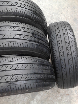 215/65R16 DUNLOP SP LT37 ปี 2012 ชุด 4 เส้น TEL.081-427-3941 215/65R16 DUNLOP SP LT37 ปี 2012 ชุด 4 เส้น TEL.081-427-3941
