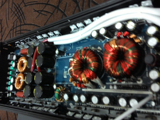 ขายคับ  Acustika 2000 w.1D