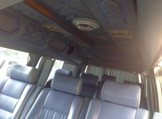 ขายรถตู้หัวจรวดหลังคาสูง ขายรถตู้หัวจรวดหลังคาสูง