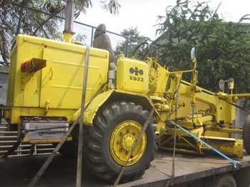 ขาย - รถเกรด ดิน ถนน (MOTOR GRADER) เก่าญี่ปุ่น KOMATSU: GD22AC1A พร้อมใช้งานครับ