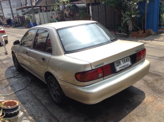 ขายครับ MITSUBISHI LANCER ปี 96 กันชนยื่น เครื่องหัวฉีด เกียรธรรมดา เครื่องดี เกียรดีไม่มีหลุด ภายในสะอาด สีพอได้ ช่วงล่างได้ แม็ก4ล้อ พร้อมใช้วิ่งไกลสะบาย เล่มหร้อม ราคานีเอาไปคุ้มครับ 42000. กอล์ฟครับ 085-359-4089 ดูรถสายไหมวงศกร 24 ชม.ครับ