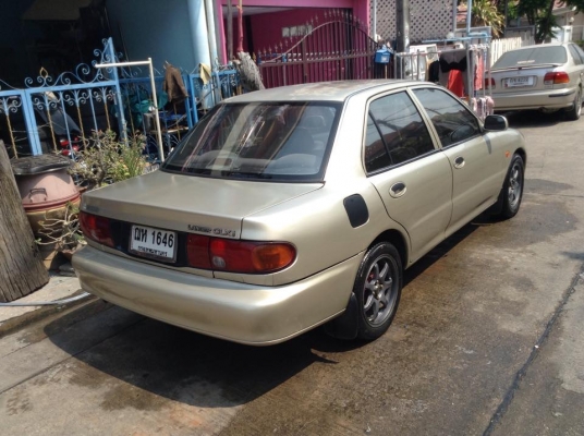 ขายครับ MITSUBISHI LANCER ปี 96 กันชนยื่น เครื่องหัวฉีด เกียรธรรมดา เครื่องดี เกียรดีไม่มีหลุด ภายในสะอาด สีพอได้ ช่วงล่างได้ แม็ก4ล้อ พร้อมใช้วิ่งไกลสะบาย เล่มหร้อม ราคานีเอาไปคุ้มครับ 42000. กอล์ฟครับ 085-359-4089 ดูรถสายไหมวงศกร 24 ชม.ครับ