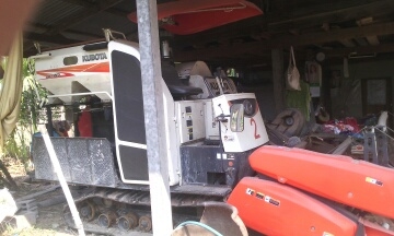 รถเกี่ยวข้าว  DC 70 ปี55