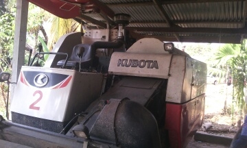 รถเกี่ยวข้าว  DC 70 ปี55