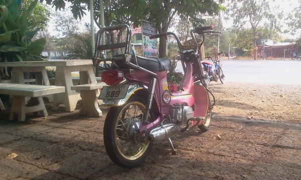 ขายชาลี เครื่องไลฟาน 110 สตาร์ทมือ/เท้าได้ (เอกสารอินวอย+ใบสัญญาซื้อขาย) ค่าตัว 12500 บาท ต่างจังหวัดจัดส่งให้ได้ ค่าส่งต่างหาก สนใจกรุณาโทรสอบถามเพิ่มเติม 089-8054390 โอ๋ ลพบุรี ขายชาลี เครื่องไลฟาน 110 สตาร์ทมือ/เท้าได้ (เอกสารอินวอย+ใบสัญญาซื้อขาย) ค่าตัว 12500 บาท ต่างจังหวัดจัดส่งให้ได้ ค่าส่งต่างหาก สนใจกรุณาโทรสอบถามเพิ่มเติม 089-8054390 โอ๋ ลพบุรี