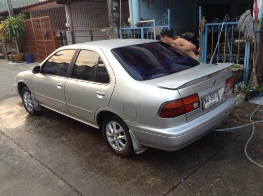 ขายครับ NISSAN SUNNY ปี 98 เครื่องหัวฉีด เกียรออโต้ แกส สีเดิมบางๆ ภายในสวย รถสะอาด เครื่องเกียรดี ช่วงล่างได้ เก็บหน่อยสวยเลยครับ ราคาแค่ 55000. กล์ฟครับบ 085-359-4089 ดูรถสายไหม วงศกรครับ 24 ชม
