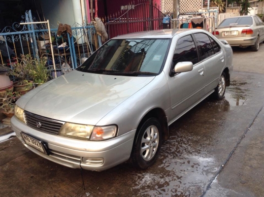 ขายครับ NISSAN SUNNY ปี 98 เครื่องหัวฉีด เกียรออโต้ แกส สีเดิมบางๆ ภายในสวย รถสะอาด เครื่องเกียรดี ช่วงล่างได้ เก็บหน่อยสวยเลยครับ ราคาแค่ 55000. กล์ฟครับบ 085-359-4089 ดูรถสายไหม วงศกรครับ 24 ชม