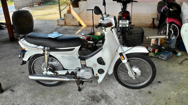 ขายดรีมคุรุ สีขาว ทะเบียนโอน ถูกมากๆ