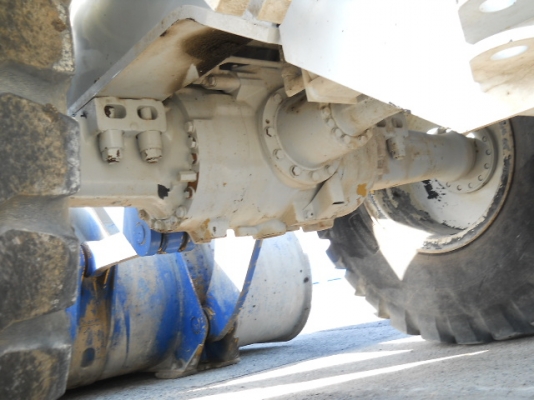 รถตักล้อยาง WA320-6-( เทียบเท่า WA300-3)