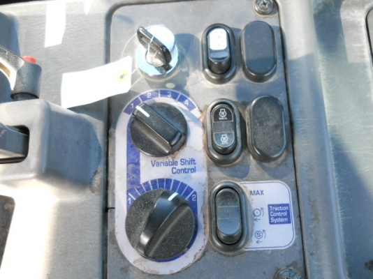 รถตักล้อยาง WA320-6-( เทียบเท่า WA300-3)