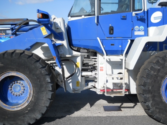 รถตักล้อยาง WA320-6-( เทียบเท่า WA300-3)