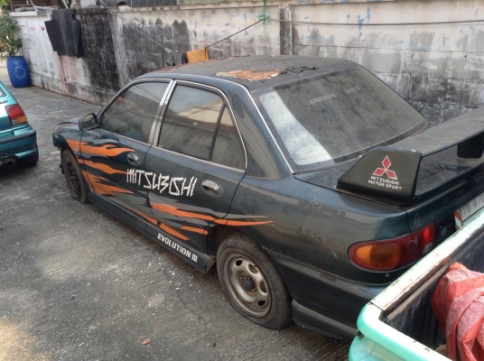 ขายครับ MITSUBISHI LANCER เครื่องหัวฉีด เกียรธรรมดา โช๊ค ปรับเกลียว 4 ต้น พาทโว 3 รถสตาจไม่ติดจอดนาน ขายเป้น อะไหล่ มีเล่มพร้อมโอน ตามสภาพเลย เอาไปปั้นเอง รับได้โทรมาคับ เก็บอีก ไม่เกิน 5000 น่าจะขับได้ ราคา 25000 กอล์ฟครับ 085-359-4089 ดูรถสายไหมวงศกร 24