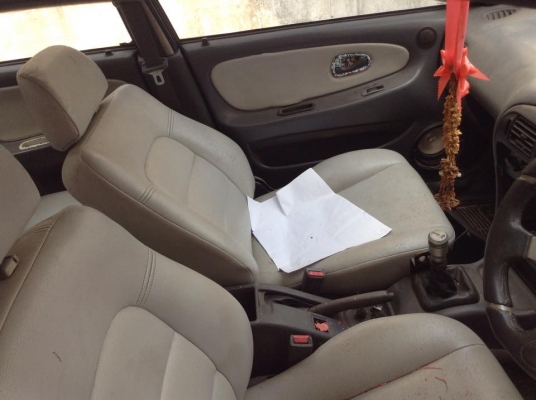 ขายครับ MITSUBISHI LANCER เครื่องหัวฉีด เกียรธรรมดา โช๊ค ปรับเกลียว 4 ต้น พาทโว 3 รถสตาจไม่ติดจอดนาน ขายเป้น อะไหล่ มีเล่มพร้อมโอน ตามสภาพเลย เอาไปปั้นเอง รับได้โทรมาคับ เก็บอีก ไม่เกิน 5000 น่าจะขับได้ ราคา 25000 กอล์ฟครับ 085-359-4089 ดูรถสายไหมวงศกร 24