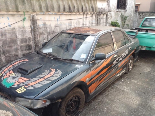ขายครับ MITSUBISHI LANCER เครื่องหัวฉีด เกียรธรรมดา โช๊ค ปรับเกลียว 4 ต้น พาทโว 3 รถสตาจไม่ติดจอดนาน ขายเป้น อะไหล่ มีเล่มพร้อมโอน ตามสภาพเลย เอาไปปั้นเอง รับได้โทรมาคับ เก็บอีก ไม่เกิน 5000 น่าจะขับได้ ราคา 25000 กอล์ฟครับ 085-359-4089 ดูรถสายไหมวงศกร 24