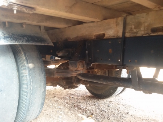 (ร้านรุ่งโรจน์ 082-1057078)ขายให้ลูกค้าอนันต์ฟาร์มสระบุรีเรียบร้อยแล้ว รับรถกลับบ้านแล้วครับ) (ขอบคุณคับ)  เครื่องแน่นปึ๊กๆ ฟิตจัด  แซสซีเยี่ยมมาก เดิมๆ ไม่มีที่ติคับ รถบางๆเดิมๆ สวยๆ เอกสารทะเบียนพร้อมโอนทั่ว