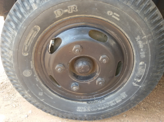 (ร้านรุ่งโรจน์ 082-1057078)ขายให้ลูกค้าอนันต์ฟาร์มสระบุรีเรียบร้อยแล้ว รับรถกลับบ้านแล้วครับ) (ขอบคุณคับ)  เครื่องแน่นปึ๊กๆ ฟิตจัด  แซสซีเยี่ยมมาก เดิมๆ ไม่มีที่ติคับ รถบางๆเดิมๆ สวยๆ เอกสารทะเบียนพร้อมโอนทั่ว