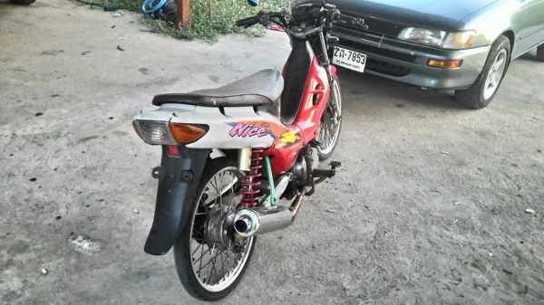 ฮอนด้าไนท์ มีเล่มเขียว ฮอนด้าไนท์ มีเล่มเขียว