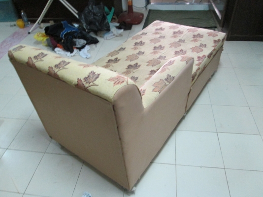 โซฟาสวย  แข็งแรง  ใครชอบ  สนใจ   ไม่มีขาด  2 ตัว 2800บาท