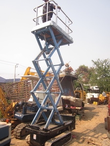 ขาย - รถกระเช้า รถยก ลิฟต์ยก (MANLIFT) มือสองญี่ปุ่น AICHI:  RV041 พร้อมใช้งานครับ