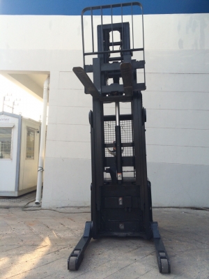 ราคามือ 1 450,000 !!! รถยก Stacker ไฟฟ้า แบรนด์ Crown จาก USA รับโหลด 1.59 ตัน ที่ความสูง 3.96 เมตร