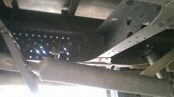 ขาย 6 ล้อ NPR 150 ปี 55 สภาพใหม่ป้ายแดง คัสซีสวยตลอดเส้น เครื่องแห้งไม่เคยแกะ วิ่งแค่ 48,900 กม. เท่านั้น ภายในสวย แอร์เย็น ยางเรเดียลเต็มทั้ง 7 เส้นครับ