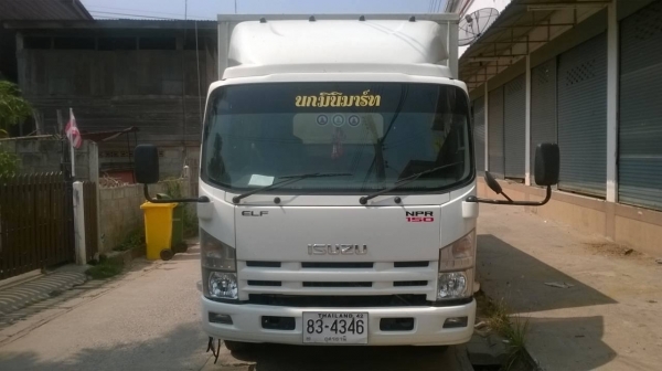 ขาย 6 ล้อ NPR 150 ปี 55 สภาพใหม่ป้ายแดง คัสซีสวยตลอดเส้น เครื่องแห้งไม่เคยแกะ วิ่งแค่ 48,900 กม. เท่านั้น ภายในสวย แอร์เย็น ยางเรเดียลเต็มทั้ง 7 เส้นครับ