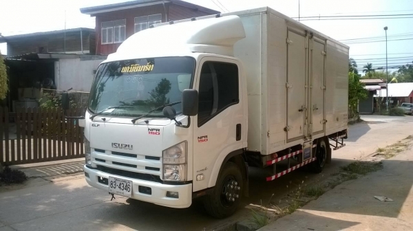 ขาย 6 ล้อ NPR 150 ปี 55 สภาพใหม่ป้ายแดง คัสซีสวยตลอดเส้น เครื่องแห้งไม่เคยแกะ วิ่งแค่ 48,900 กม. เท่านั้น ภายในสวย แอร์เย็น ยางเรเดียลเต็มทั้ง 7 เส้นครับ