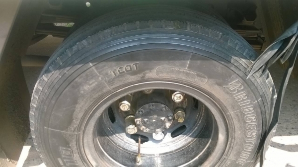 ขาย 6 ล้อ NPR 150 ปี 55 สภาพใหม่ป้ายแดง คัสซีสวยตลอดเส้น เครื่องแห้งไม่เคยแกะ วิ่งแค่ 48,900 กม. เท่านั้น ภายในสวย แอร์เย็น ยางเรเดียลเต็มทั้ง 7 เส้นครับ