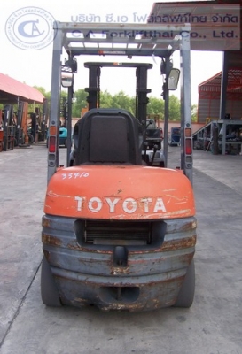 ขายรถ โฟล์คลิฟท์ TOYOTA รุ่น 6-FD15