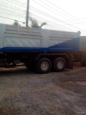 รถอีซูซุ 10 ล้อดั้ม FXZ 270 แรงม้า. ปี 45  สนใจติดต่อ 081 - 6079515