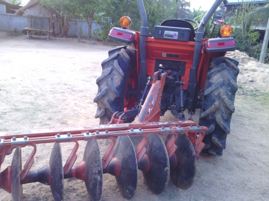 ขายตามสภาพ 36แรง เครื่องดี เกียดี ปั้มไฮดรอลิคดี มีโลตารี่ ผาล6 ผาลดันหน้า เอกสารเป็นเล้มทะเบียนพร้อมโอน