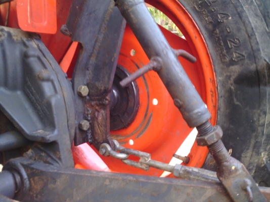 ขายตามสภาพ 36แรง เครื่องดี เกียดี ปั้มไฮดรอลิคดี มีโลตารี่ ผาล6 ผาลดันหน้า เอกสารเป็นเล้มทะเบียนพร้อมโอน