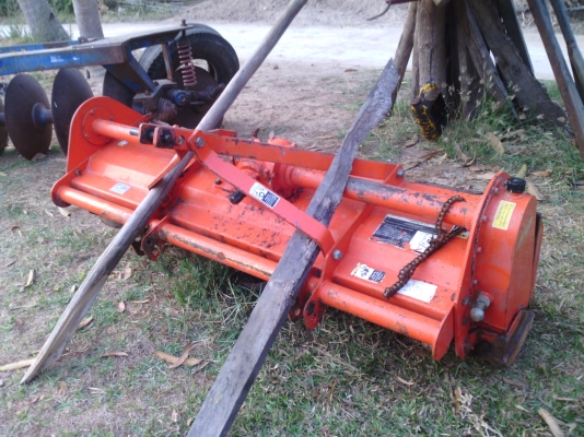 ขายตามสภาพ 36แรง เครื่องดี เกียดี ปั้มไฮดรอลิคดี มีโลตารี่ ผาล6 ผาลดันหน้า เอกสารเป็นเล้มทะเบียนพร้อมโอน